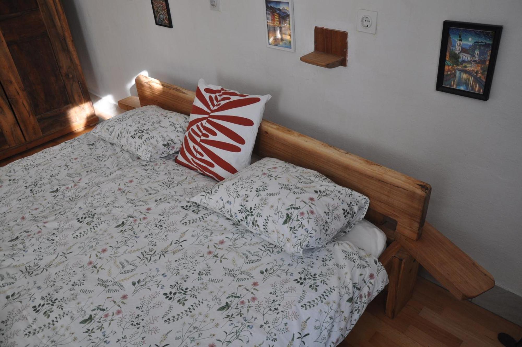 Apartma By The River *